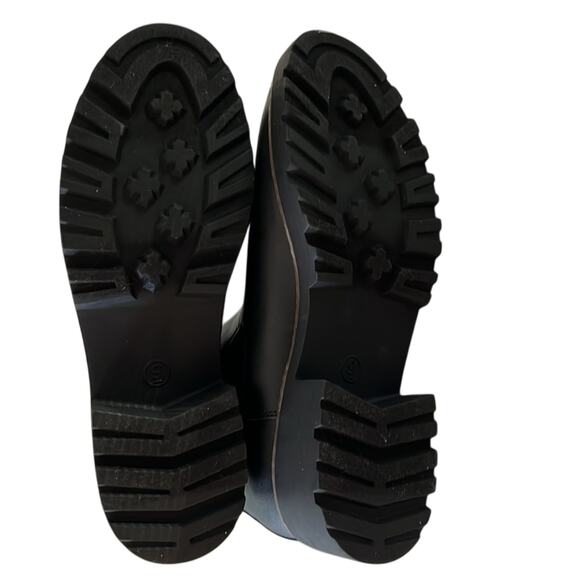 Universal Thread Womens Size 9 Black Chunky Heel Ankle Boot Slip On Faux Leather - Picture 5 of 8